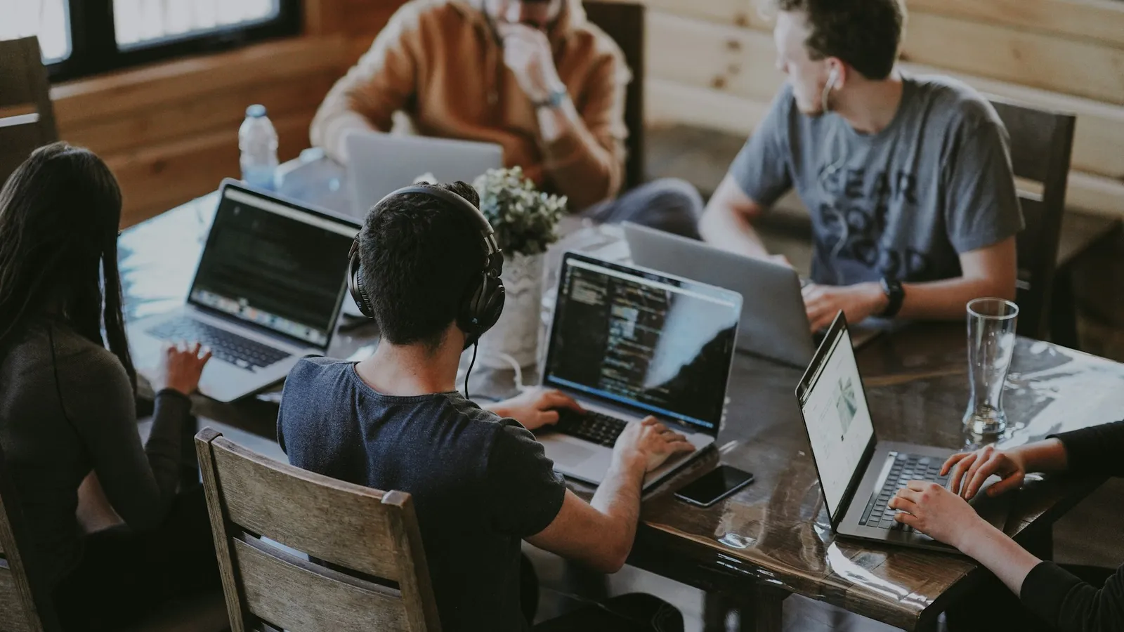 Projektteam bei der strategischen Betriebs- und Wachstumsplanung